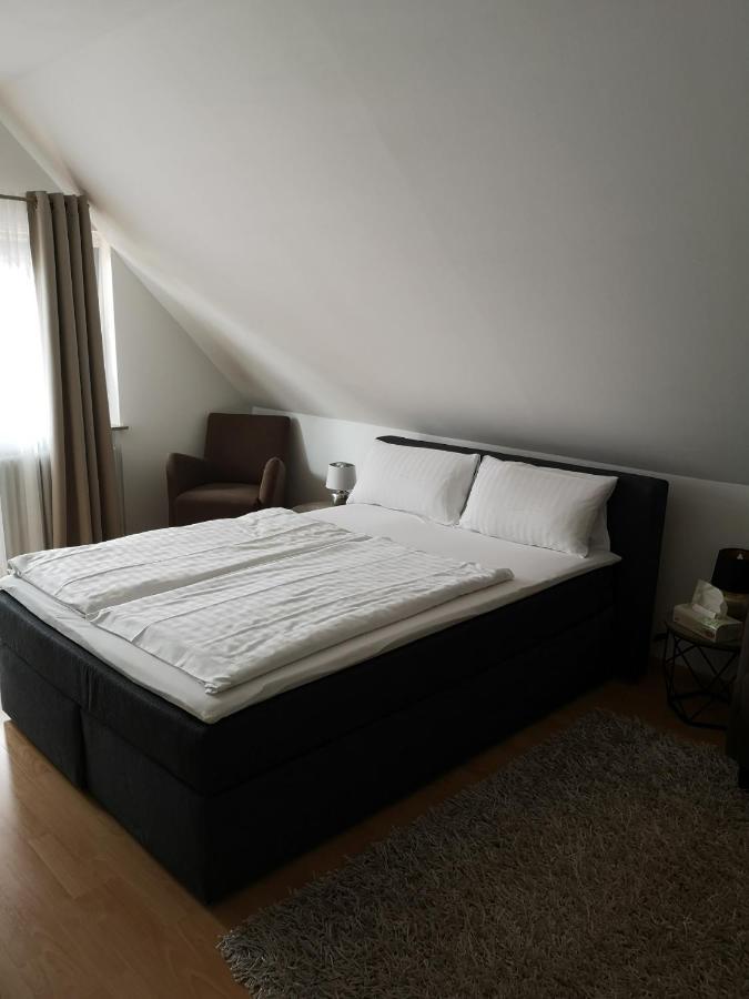Tuniberg Restaurant Hotel Freiburg im Breisgau Dış mekan fotoğraf