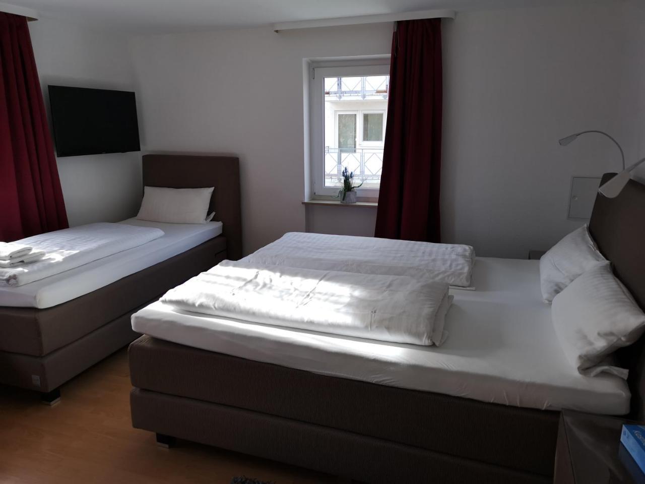 Tuniberg Restaurant Hotel Freiburg im Breisgau Dış mekan fotoğraf