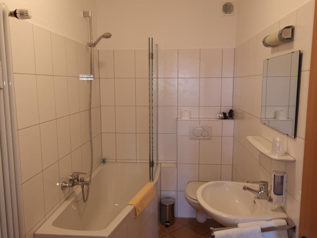 Tuniberg Restaurant Hotel Freiburg im Breisgau Dış mekan fotoğraf
