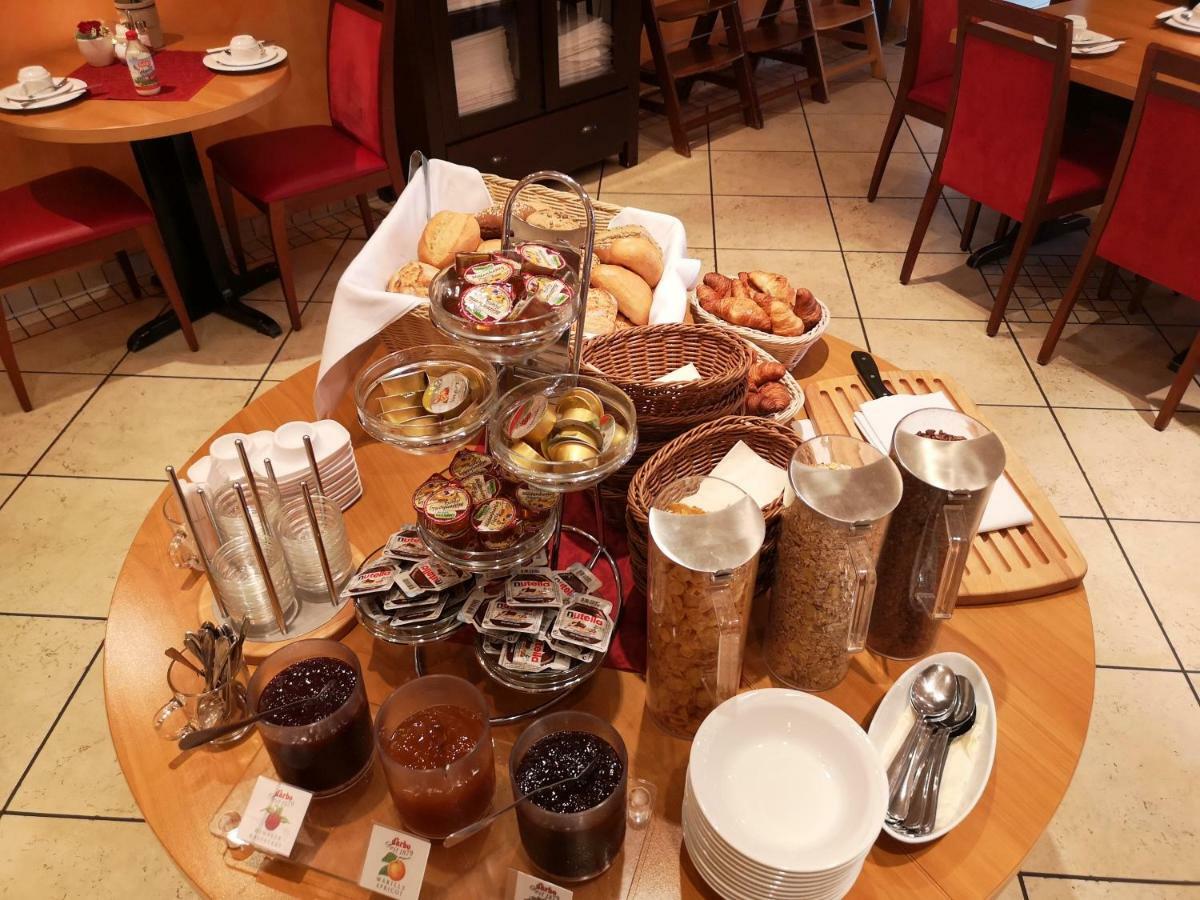 Tuniberg Restaurant Hotel Freiburg im Breisgau Dış mekan fotoğraf
